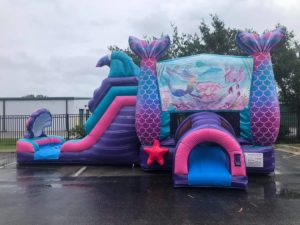 Experience top-quality bounce house and party rental in Tampa, FL with Sharky's. From water slide rentals to inflatable games, we have your event covered.
