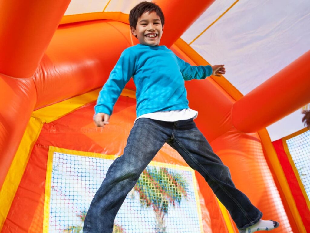 How Much Does It Cost to Rent a Bounce House in Sarasota or Tampa 1 Jump house rental